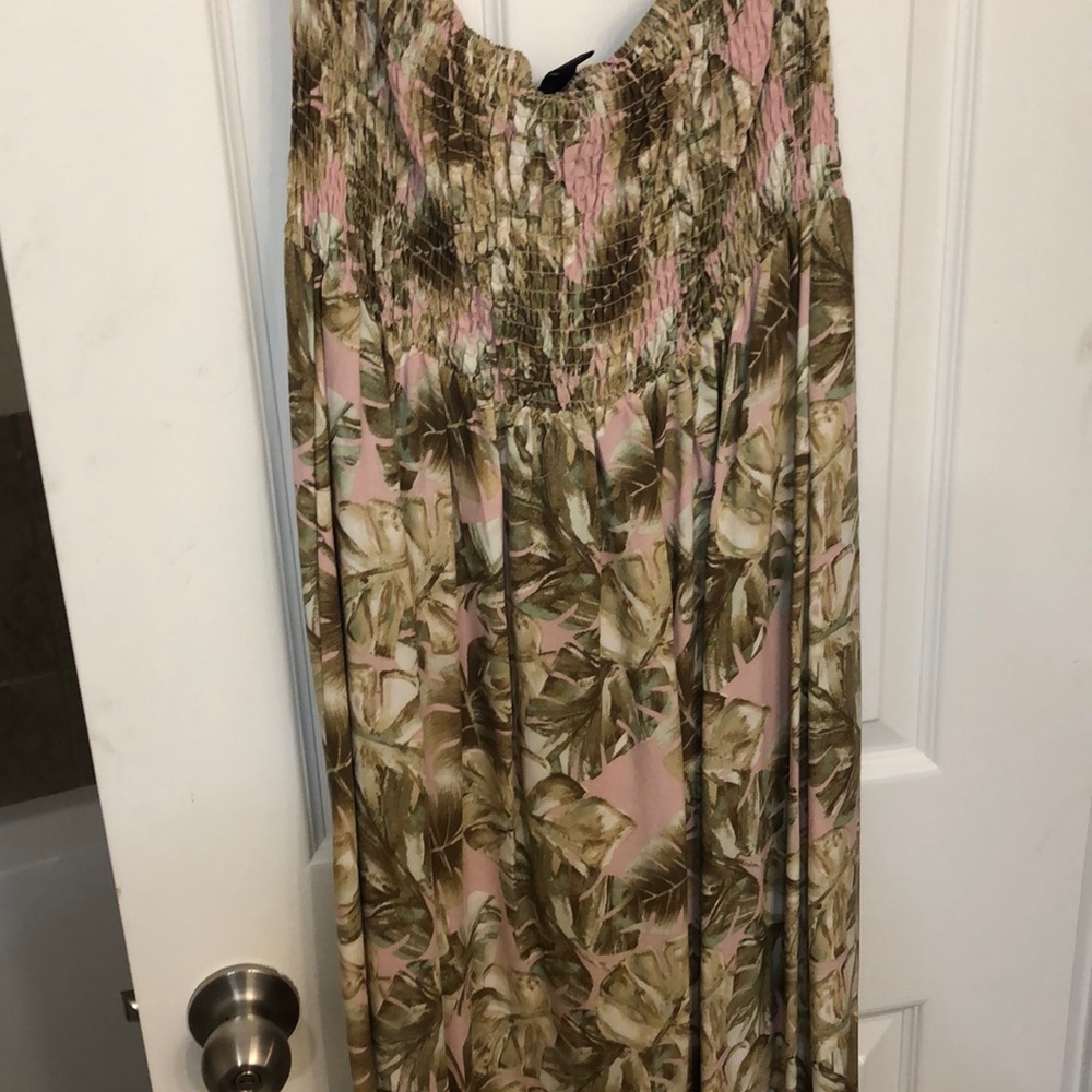 Floral strapless maxi